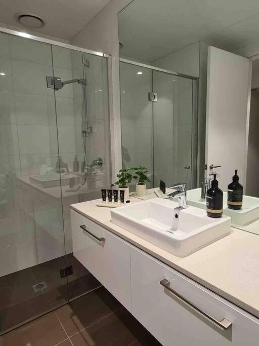Lux 3 Bedroom Apartment In Southbank Melbourne Esterno foto